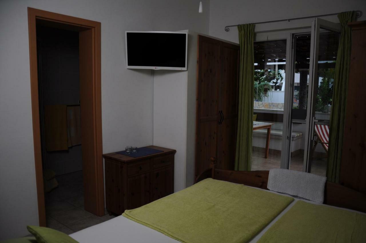 Villa Delfin Sutivan Ngoại thất bức ảnh